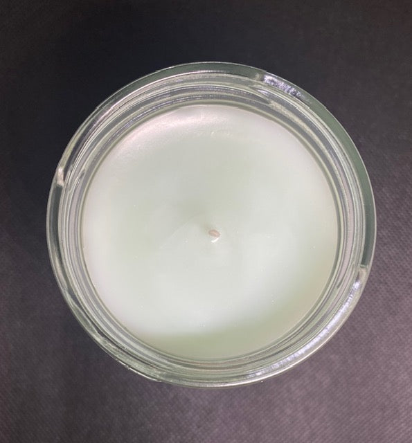 Lush Linen Scented Candle 8 oz